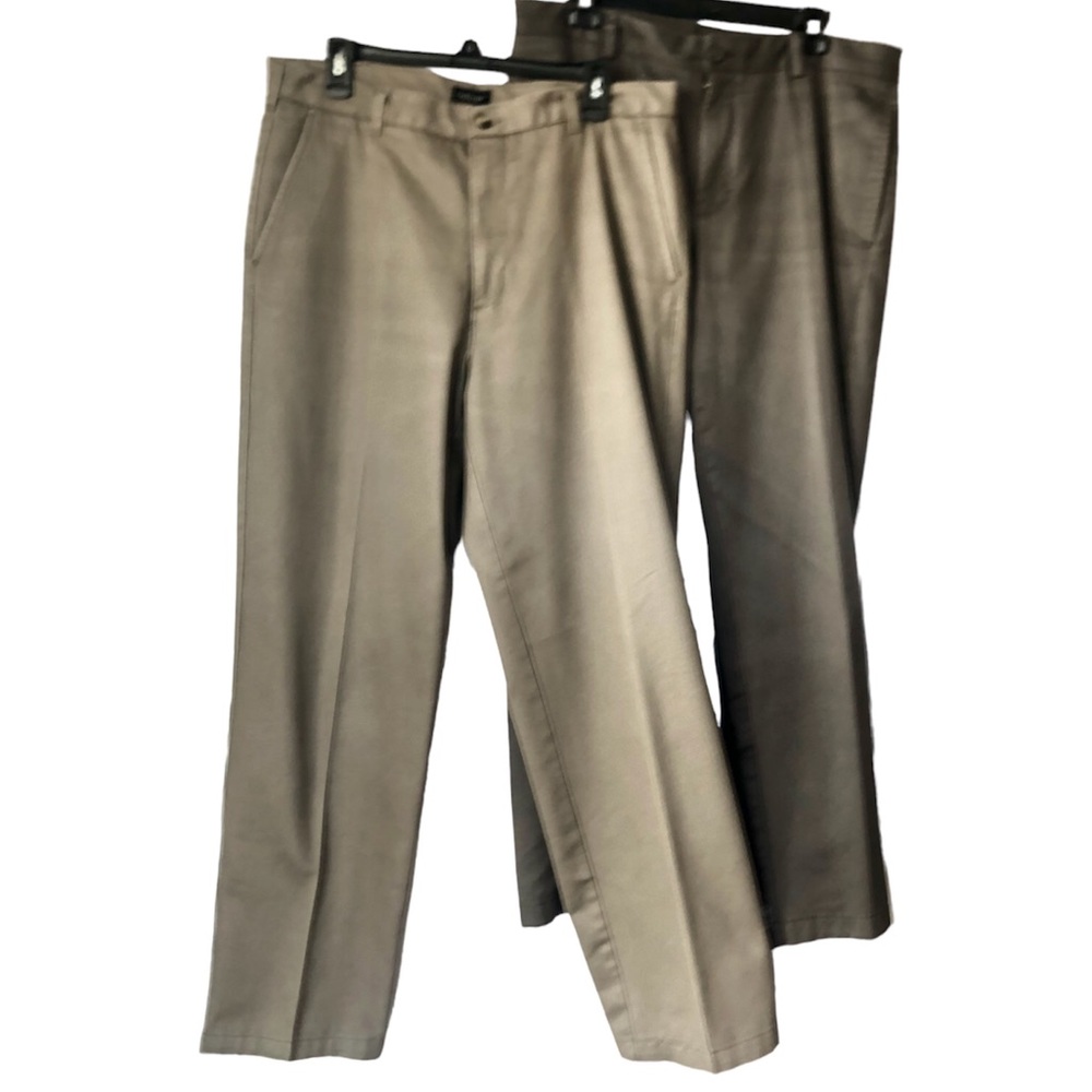 Bundle of Two Van Heusen Tan and Gray Dress Pants Size 34/32